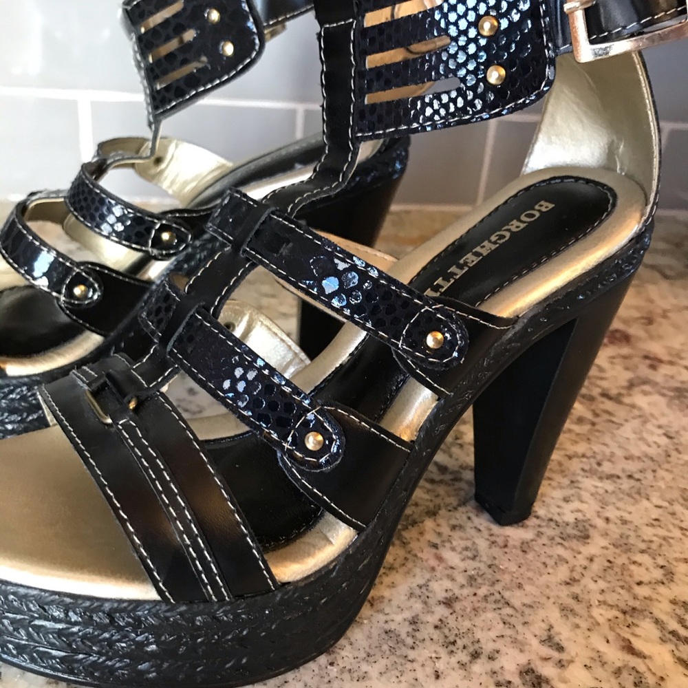 Platform pumps - Picture 3 of 6